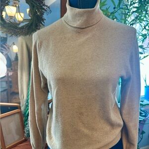 Vintage Berk Burlington Arcade Pure Cashmere Tan Turtleneck Sweater size M